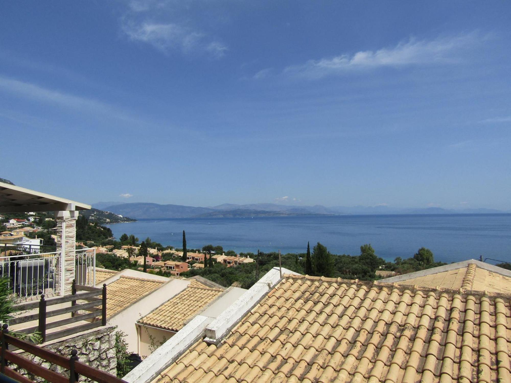 Aparthotel Barbati Beach Apartments *