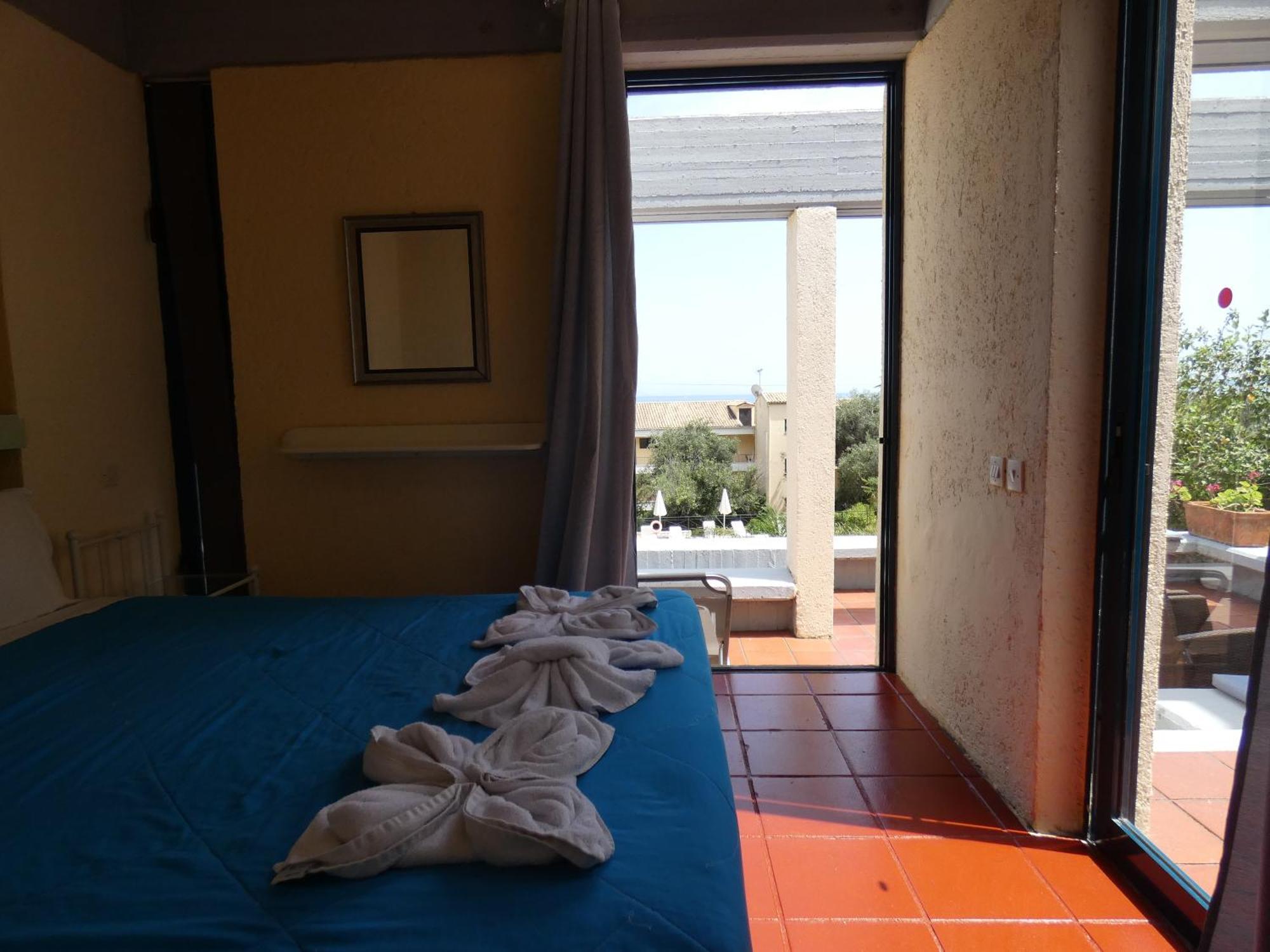 Barbati Beach Apartments Aparthotel *