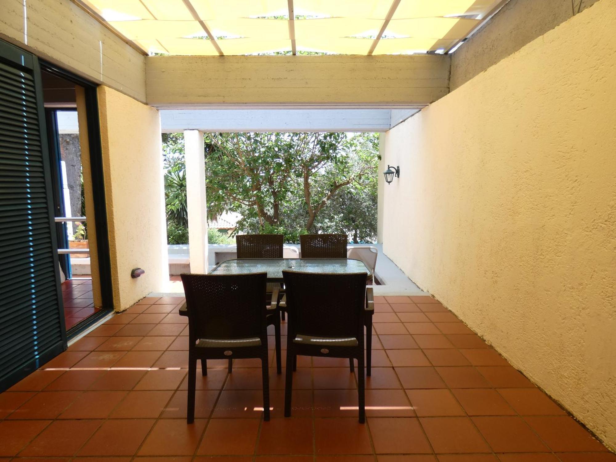 Aparthotel Barbati Beach Apartments